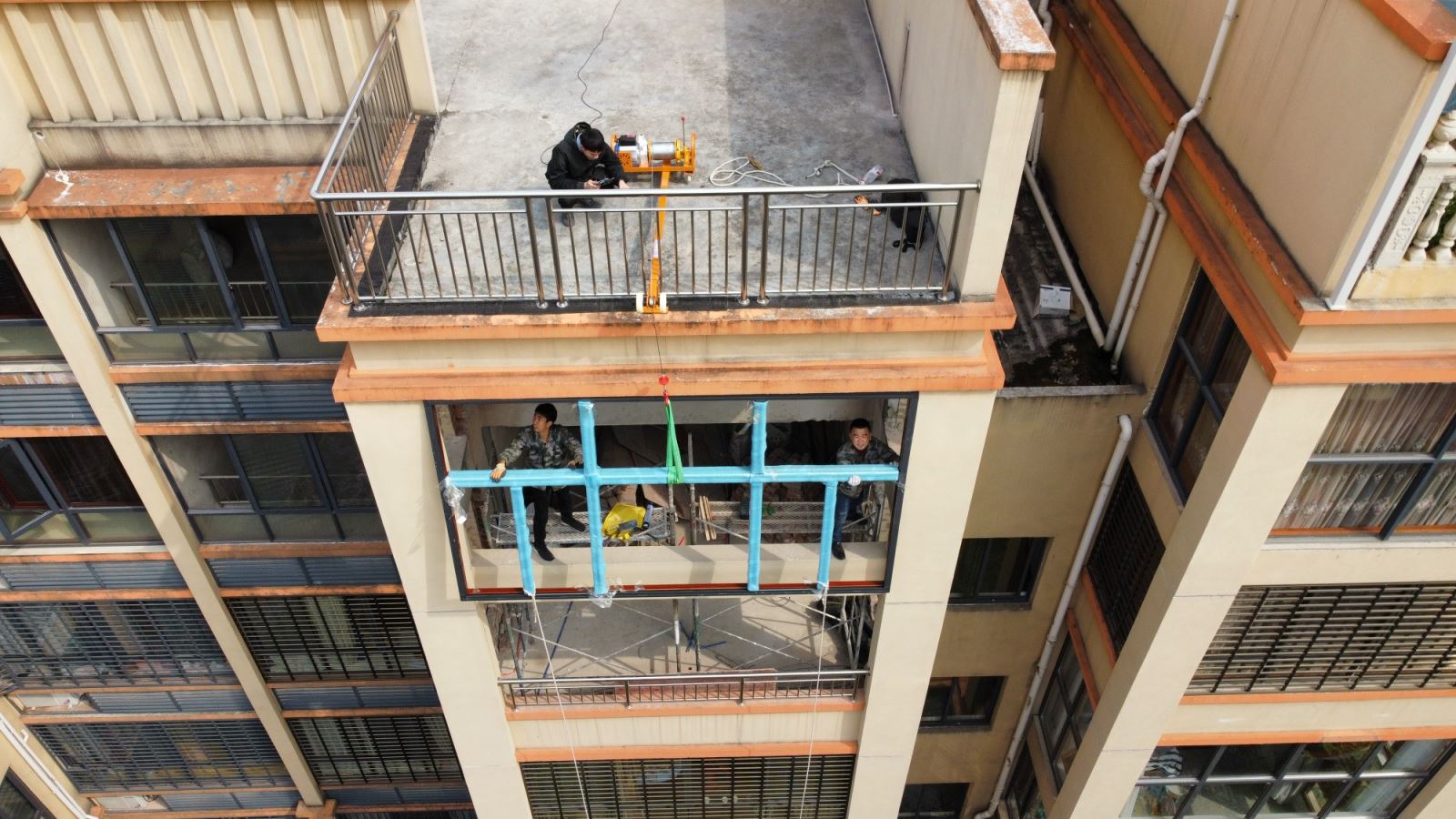 高層大玻璃吊窗機