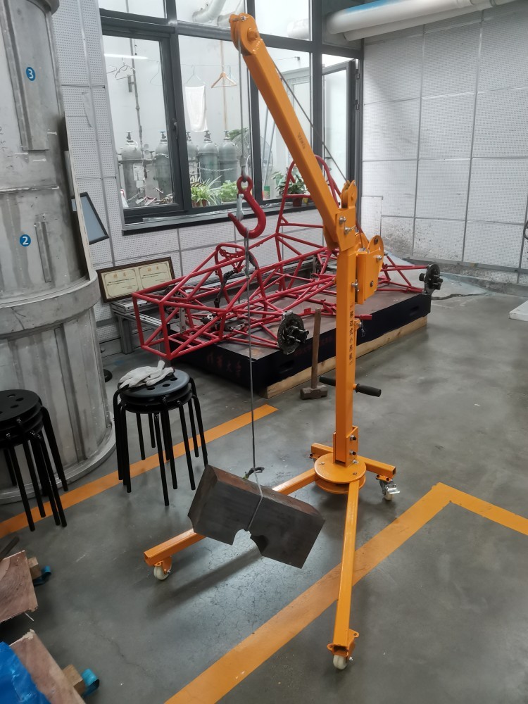 手搖絞盤移動(dòng)小吊機(jī)